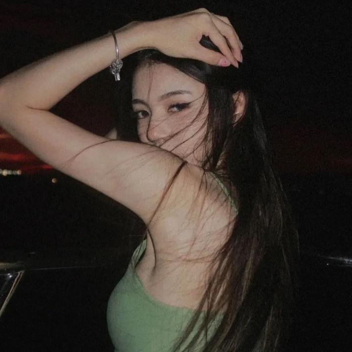 《东愁》海报